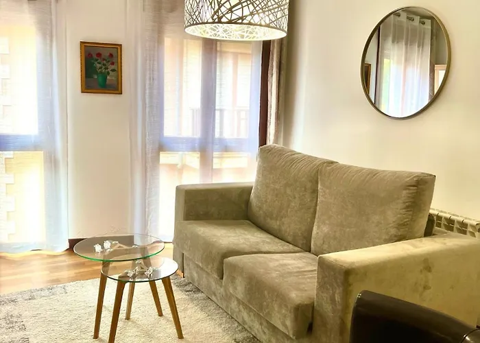 Apartamento Salon Moderno Con Plaza De Garaje Privada