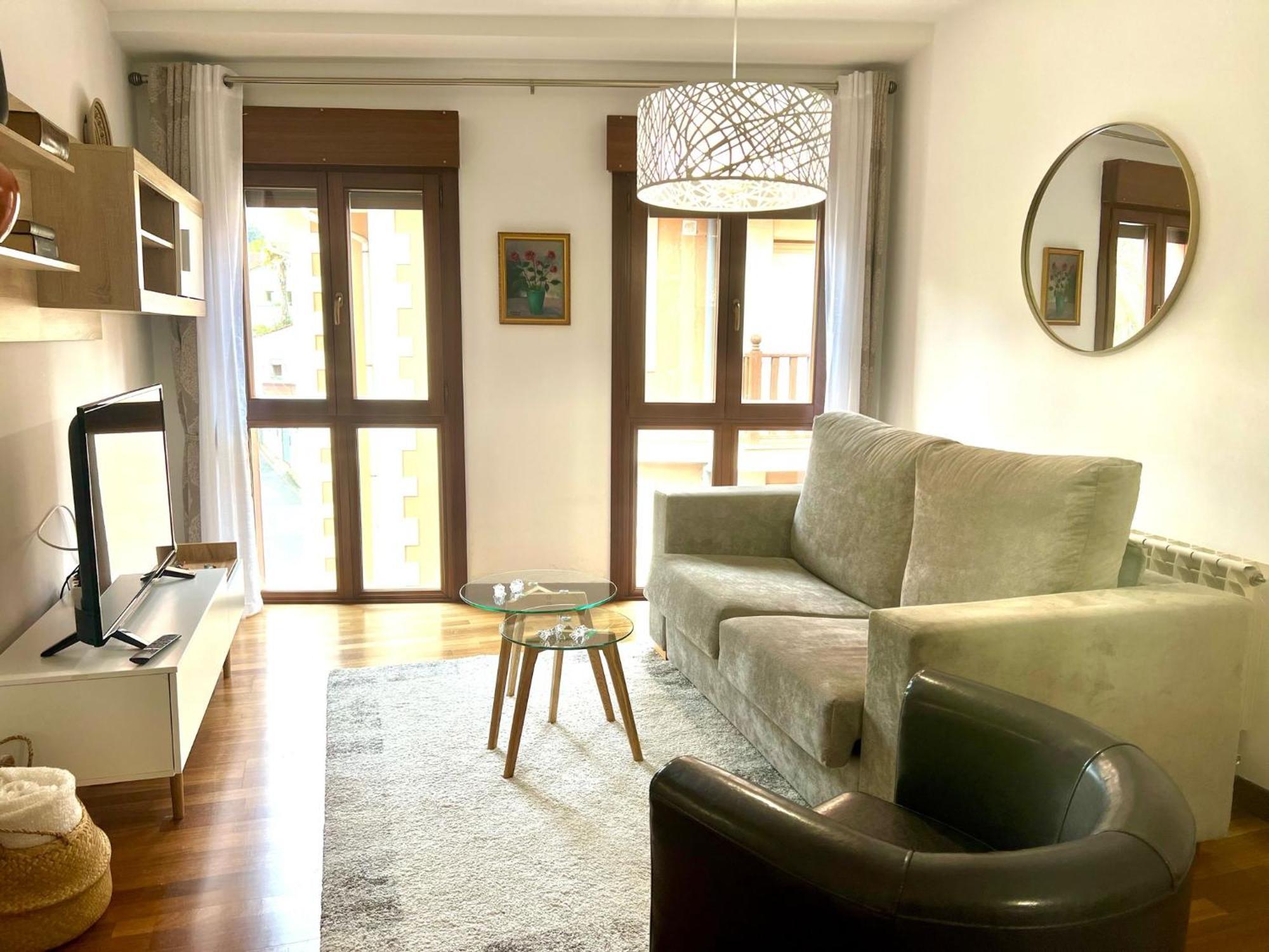 Apartment Salon Moderno Con Plaza De Garaje Privada Llanes